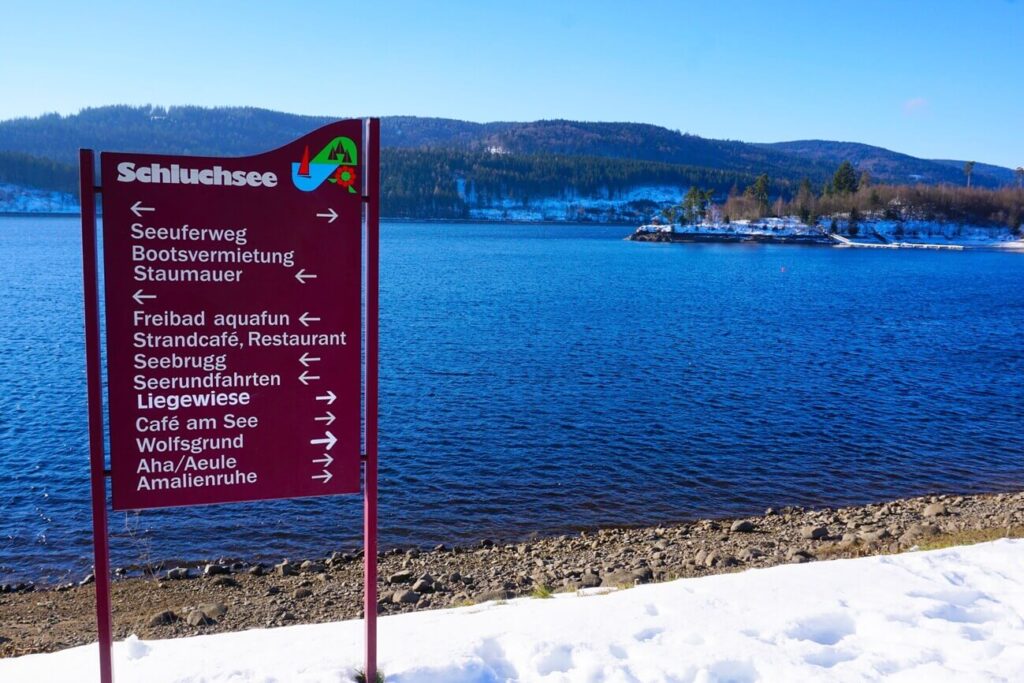 Wanderweg zum Riesenbühlturm am Schluchsee im Schwarzwald